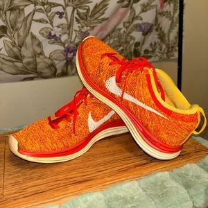 Never worn! Nike running sneakers